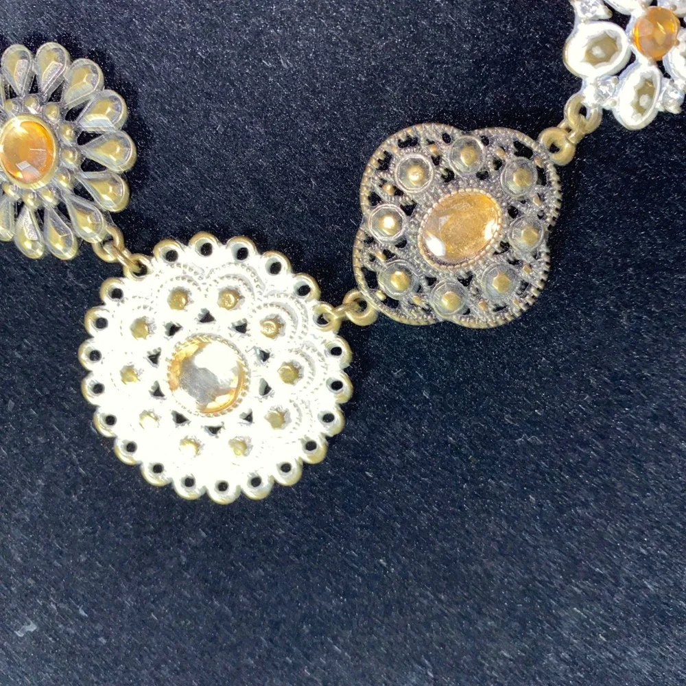 Statement Necklace Gold Tone Geometric Floral Amber Rhinestone Pendant‎ Choker